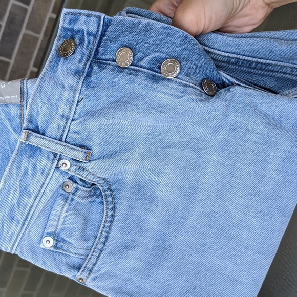 Everlane 90's Cheeky Jean - Picture 11 of 16